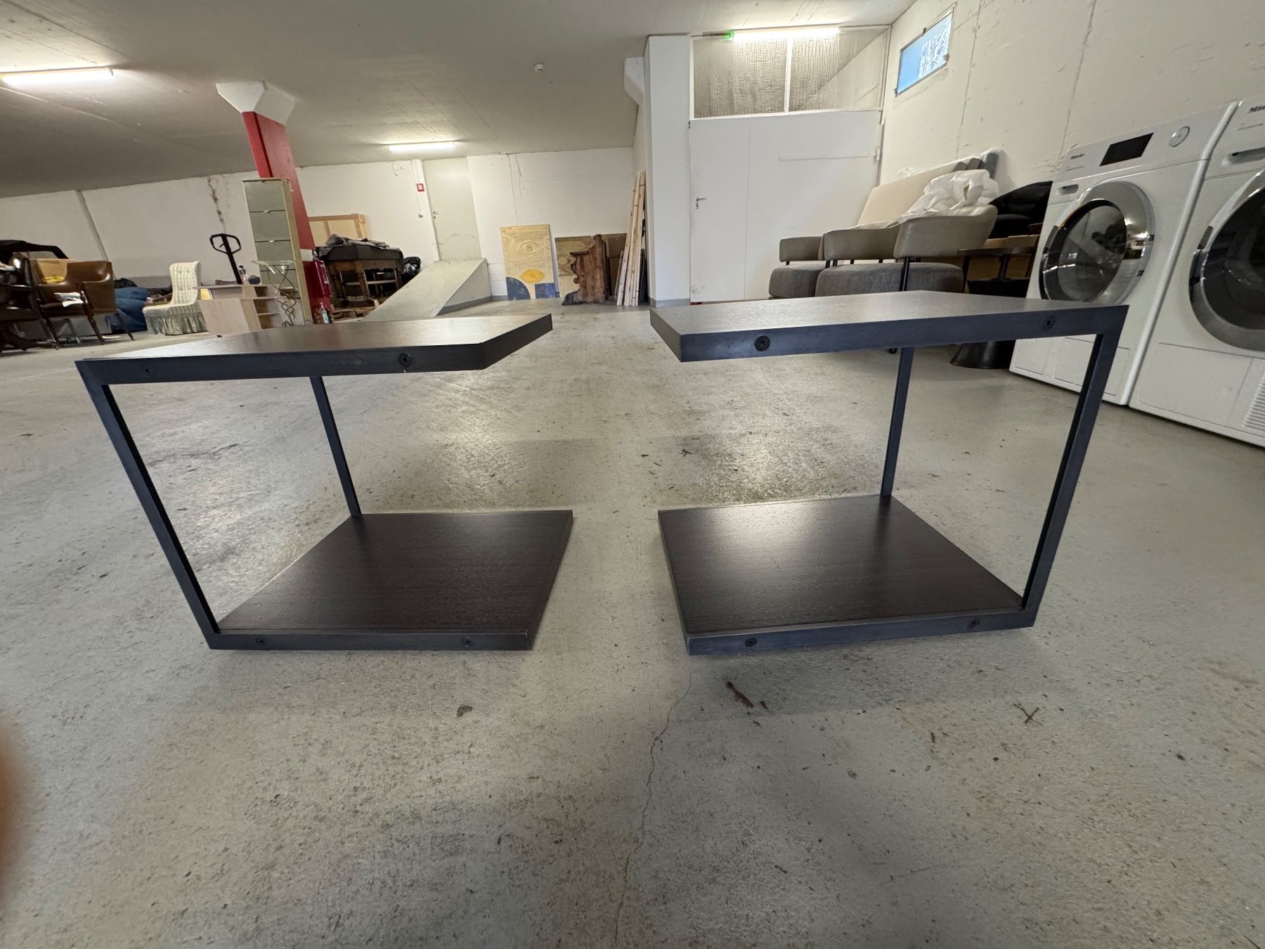 Comodini: Unique Handmade Industrial Nightstands – Usato da Gsteig b. Gstaad venduto da Auctionly