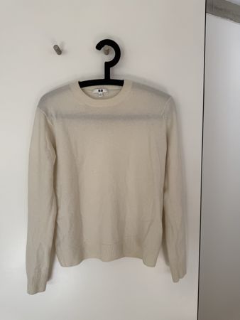 Uniqlo Pullover 100% Cashmere Cream Color Size L