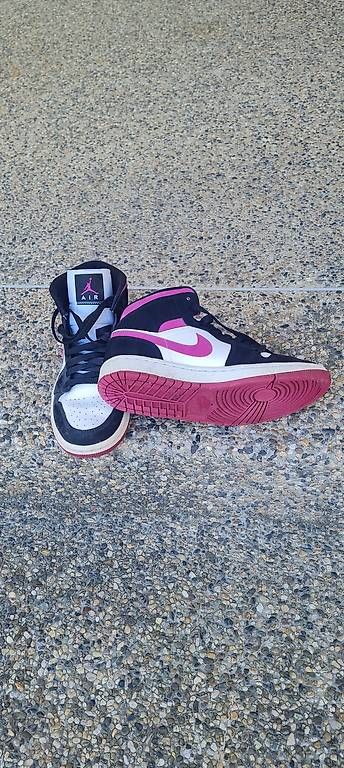 Scarpe per ragazze: Nike Air Force Girl – Usato da Liebistorf venduto da Karinzlnl