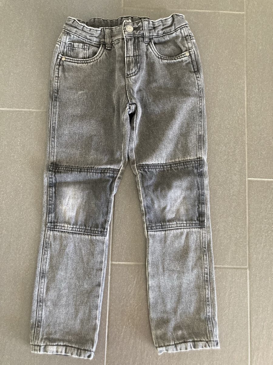 C&A Pantaloni: Jungen Thermohose Gr. 128 – Usato da Eschenbach SG venduto da 12seasons