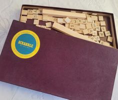 Vintage SCRABBLE Holz vermutlich unbespielt
