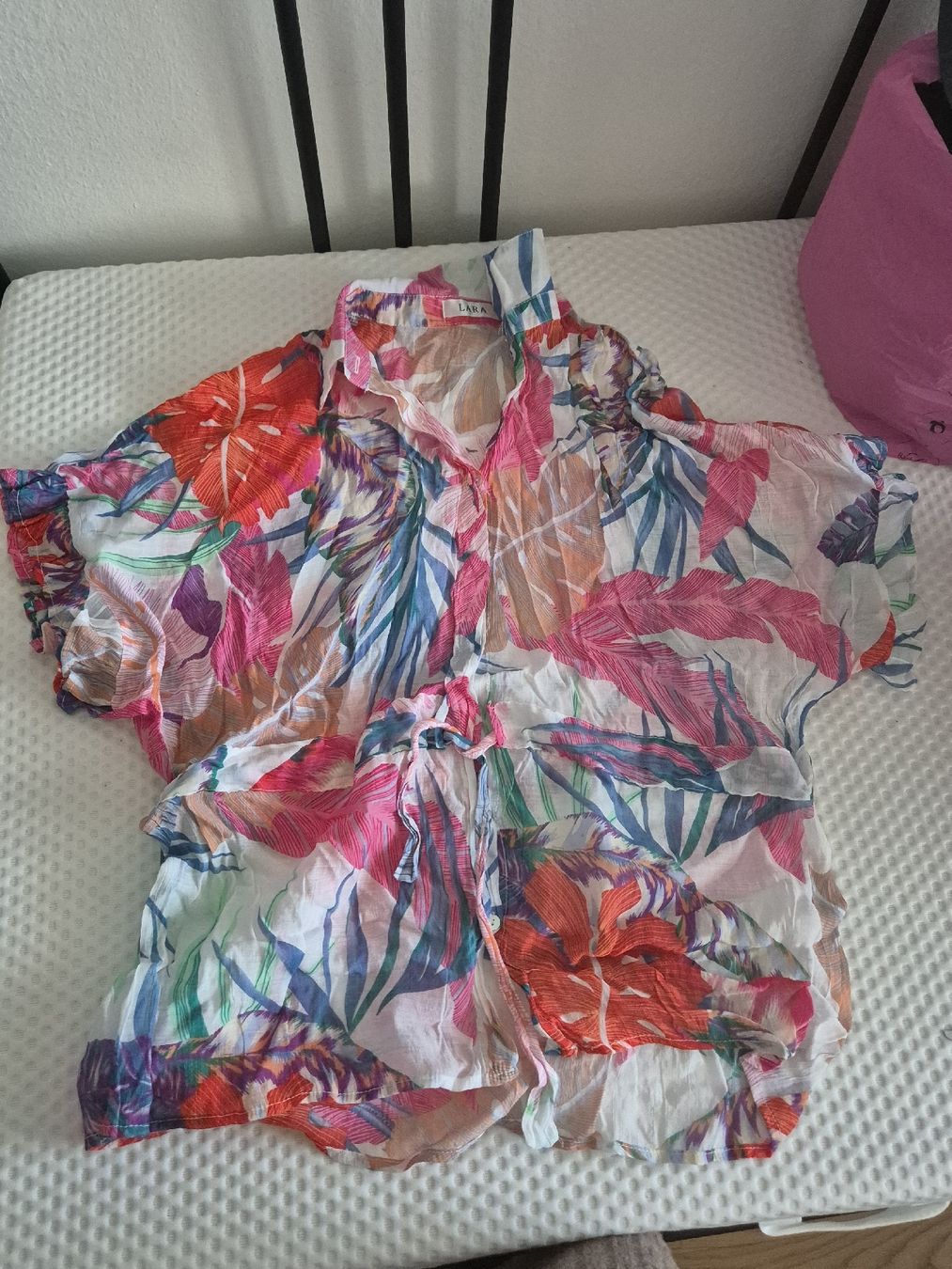 Top: Exotisches Hawaii Top 38 – Usato da Lachen SZ venduto da missfranky85