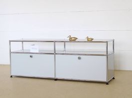 USM Lowboard Lichtgrau