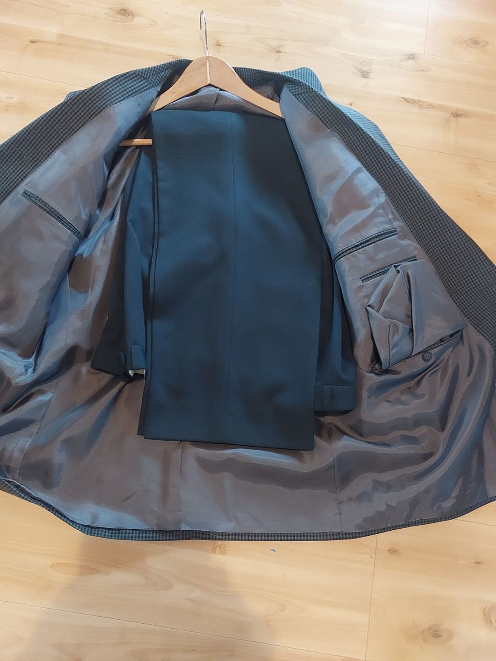 Costumi: Herrenkleid Gr 54 Hose 48 – Nuovo e nell'imballaggio originale da Landquart venduto da Cedes 2