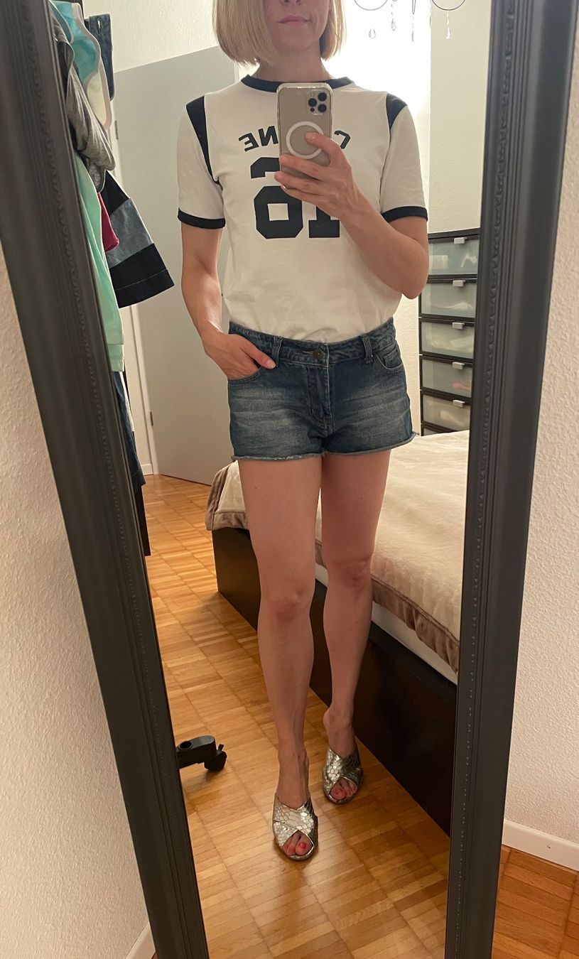 Jeans: Damen Jeans Shorts – Gebraucht aus Zürich von VictoriaGVA