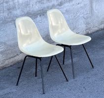 2 Vitra Eames Side Chairs DSX Fiberglas beige Metallfuss