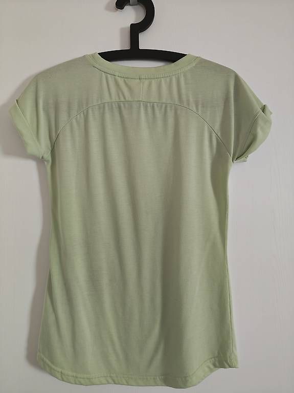 T-Shirts: 2 Shirt vo Trevolution  – Gebraucht aus Flawil von minggeli83 2
