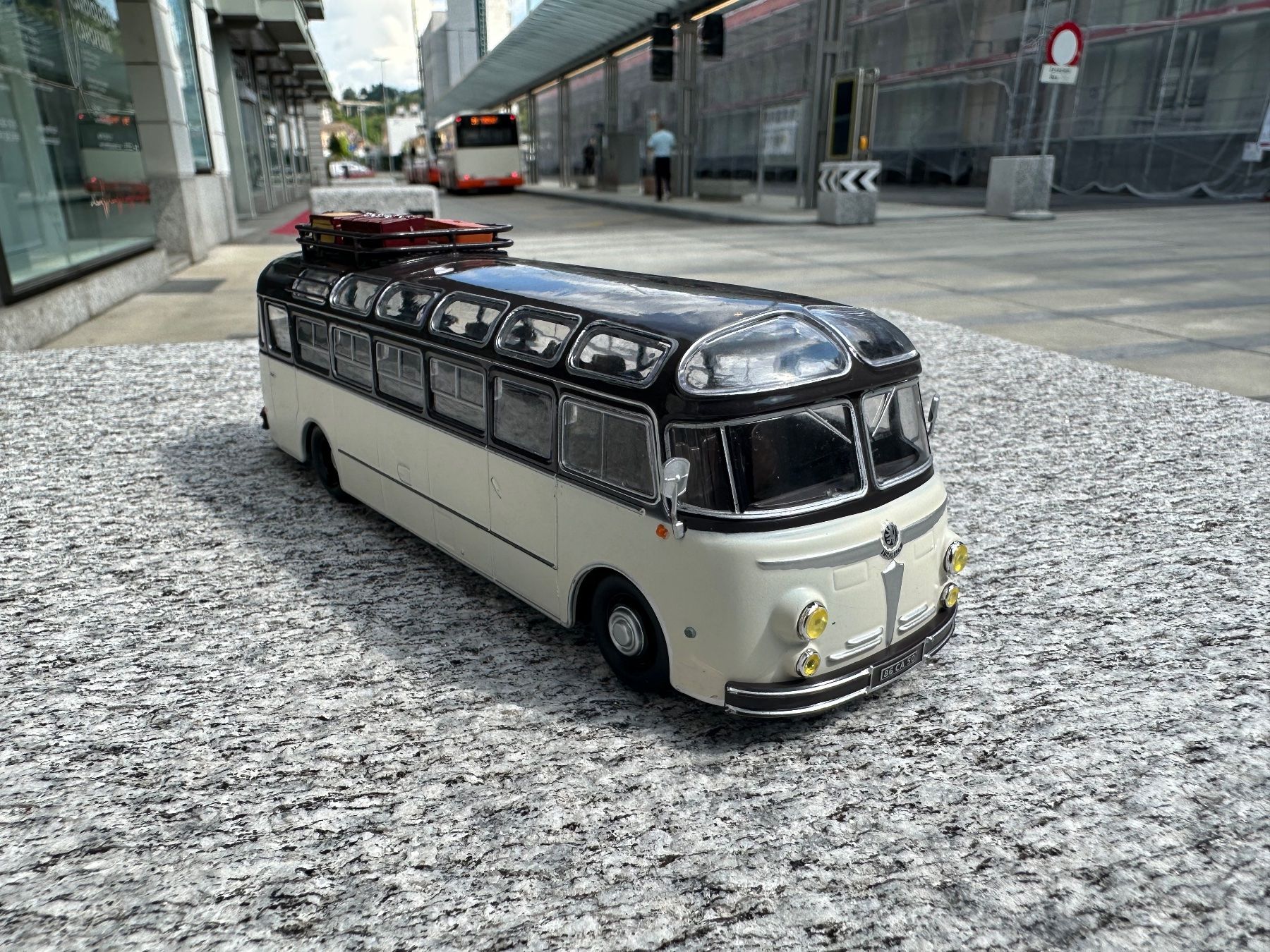 Kit di modellismo & Modellini statici: 1:43 isobloc 648dp bus‪ – Usato da Chiasso venduto da Carrara-Modellismo 2