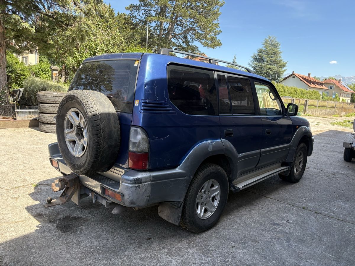 Toyota Autos: Toyota Land Cruiser – Gebraucht aus Siviriez von S16_cl2000 1