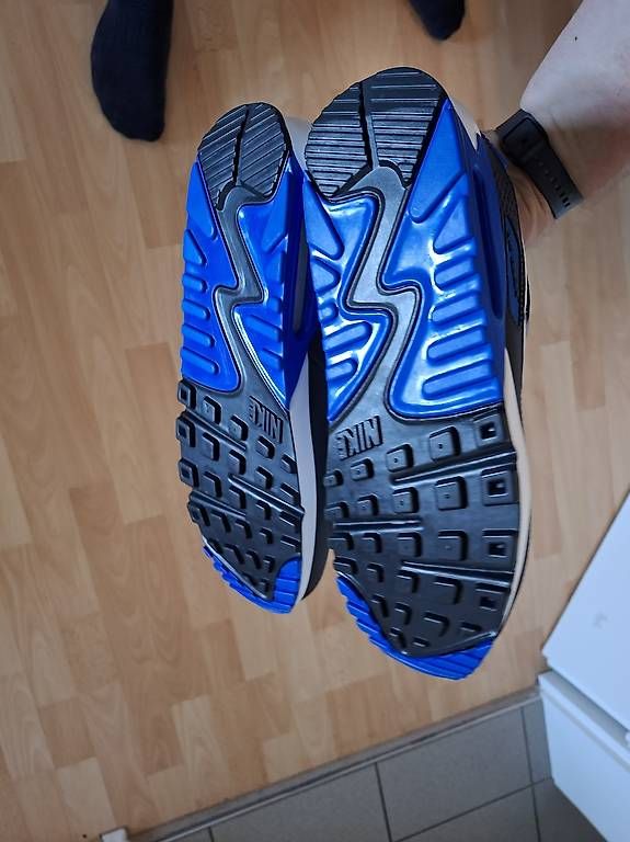 Scarpe da uomo: Neue Nike air max  – Usato da Niederrohrdorf venduto da luc_cw2h 2