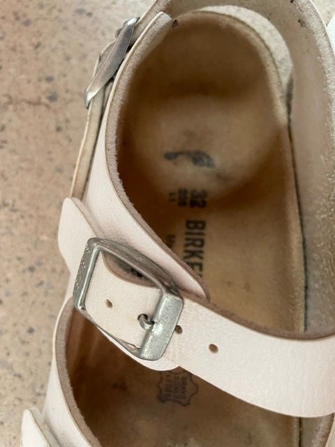Birkenstock Chaussures filles: BIRKENSTOCK Sandalen - Grösse 32 – D'occasion à Zürich par LodgE-21 2