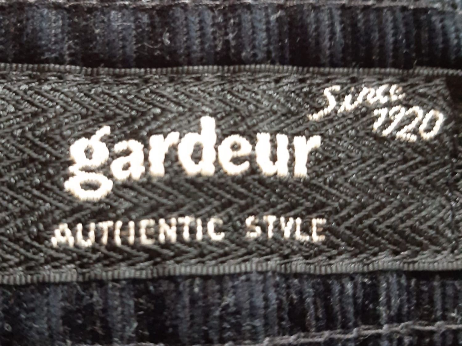 Pantaloni: Herrenhose Manchester Gr. 52 – Usato da Luzern venduto da Sontru 3
