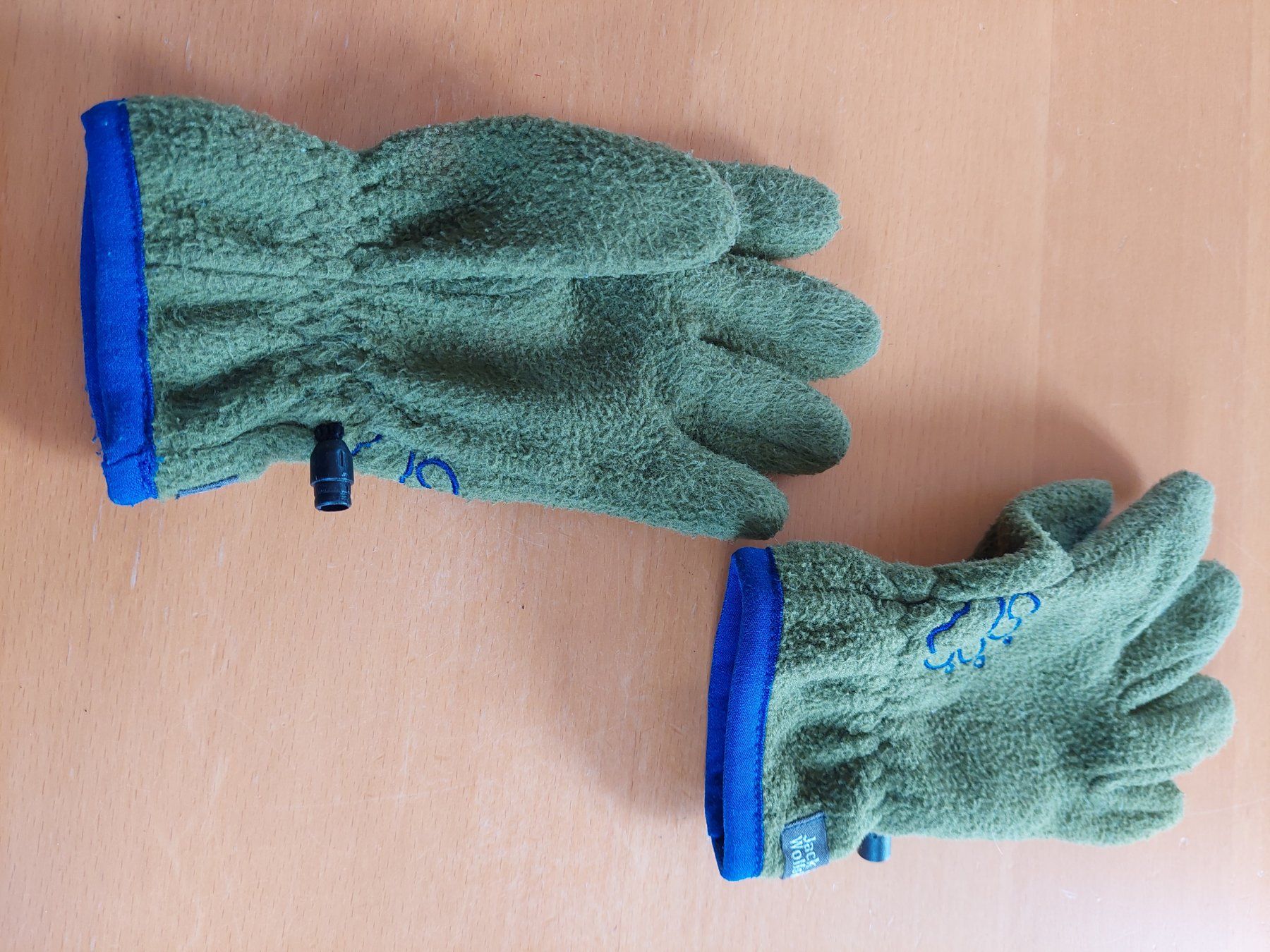 Jack Wolfskin Guanti: Jack Wolfskin Kinder Handschuhe  Gr.140 – Usato da Zürich venduto da meymano 8