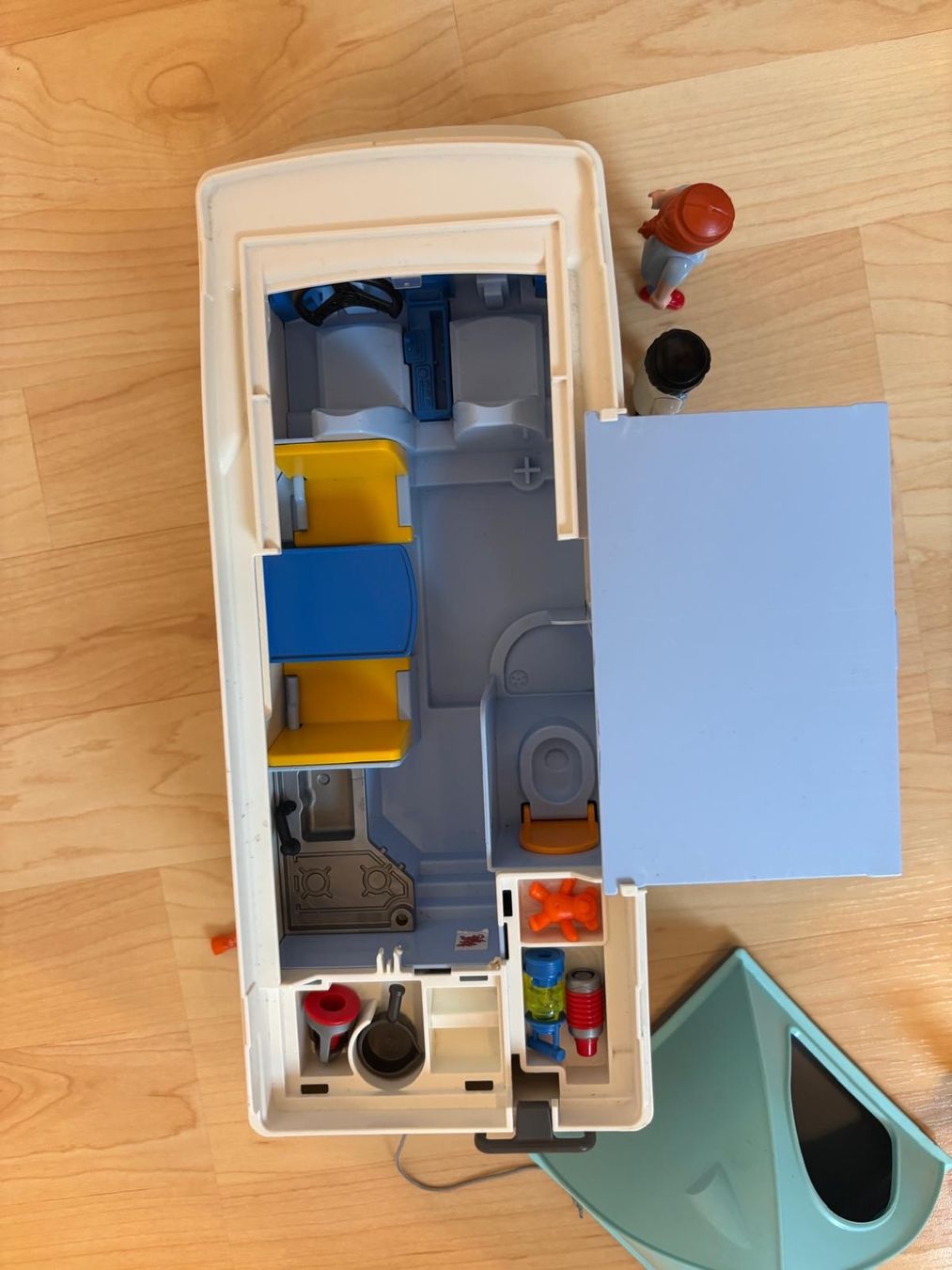Playmobil Giocattoli: Playmobil Camper – Usato da Staffelbach venduto da mdh82 4
