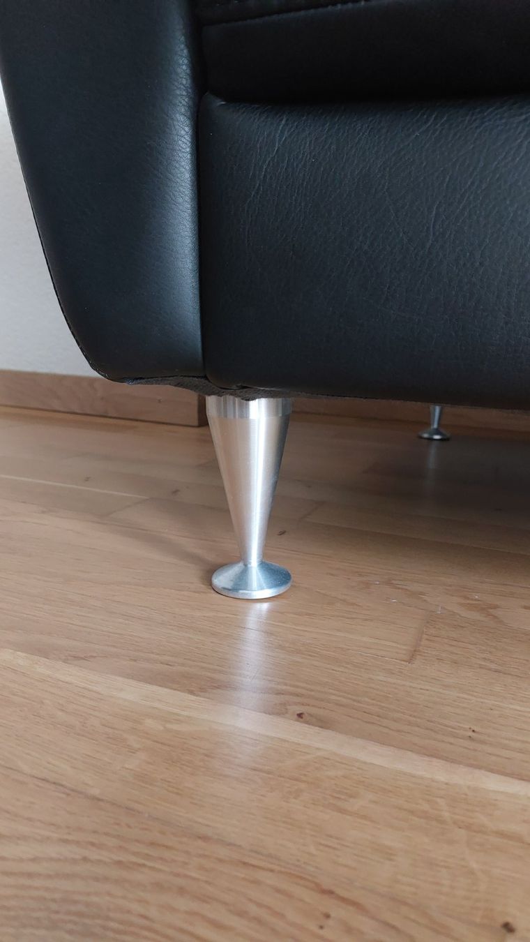 Divani: 2 Echtleder Sofas – Usato da Spiez venduto da Martebar 3