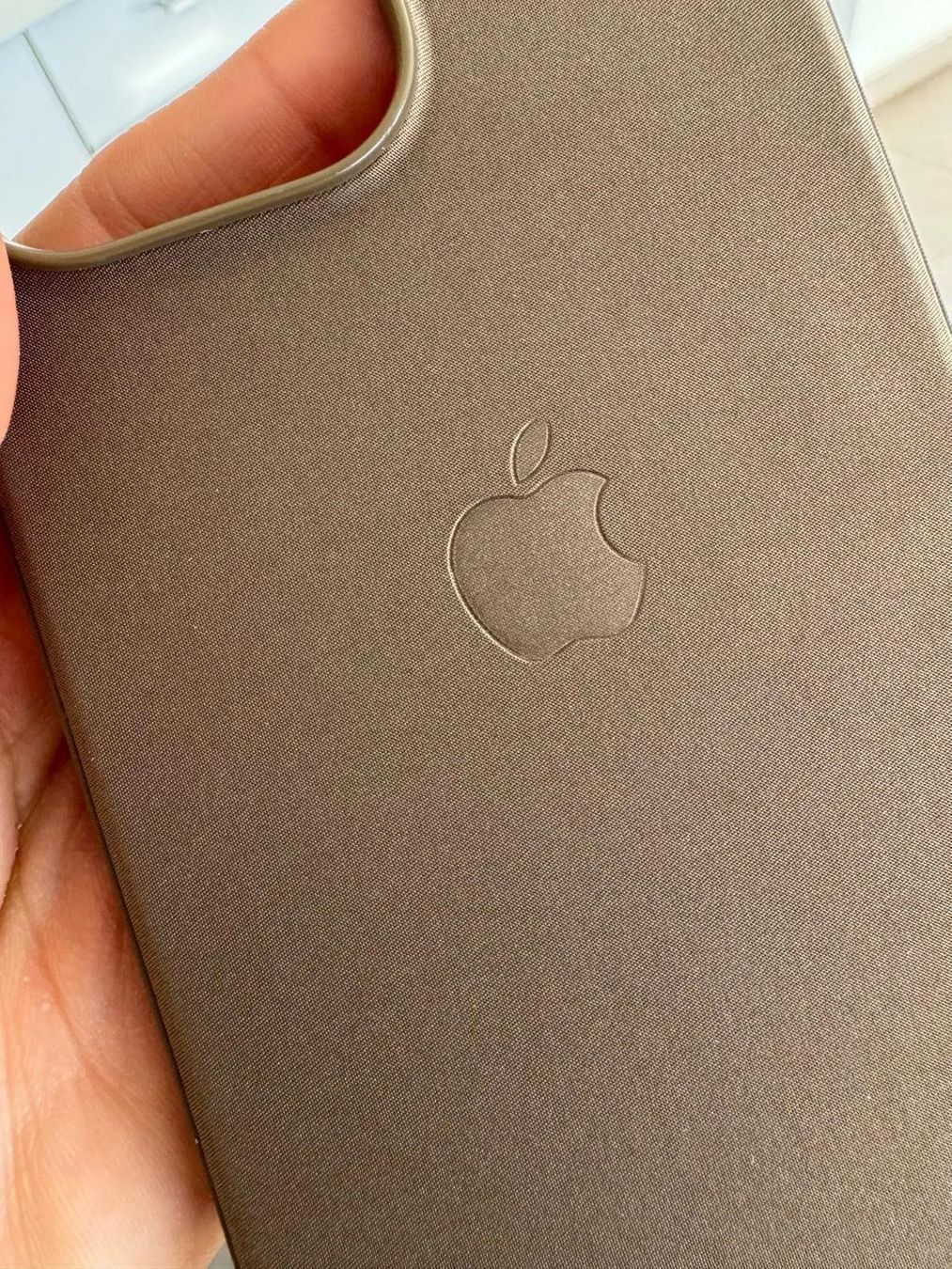 Cover & Protezioni schermo: iPhone 15 Plus Leder Case Brown Replica – Nuovo e nell'imballaggio originale da Zürich venduto da swiss.tech 3