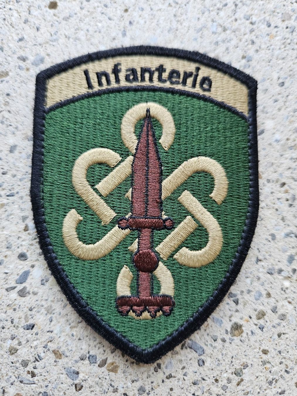 Plaketten & Abzeichen: Badge Infanterie mit klett *** – Gebraucht aus Riedholz von fr_sIruP