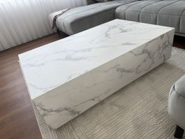 Moderner Couchtisch in Marmor Optik