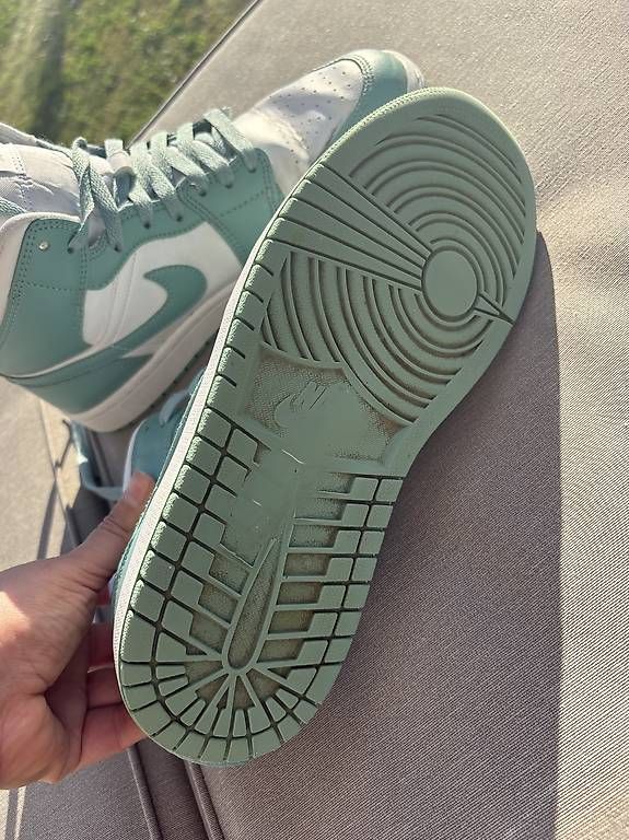 Scarpe da uomo: Air Jordan 1 Mid, Gr. 40.5 – Usato da Thayngen venduto da xelera 4