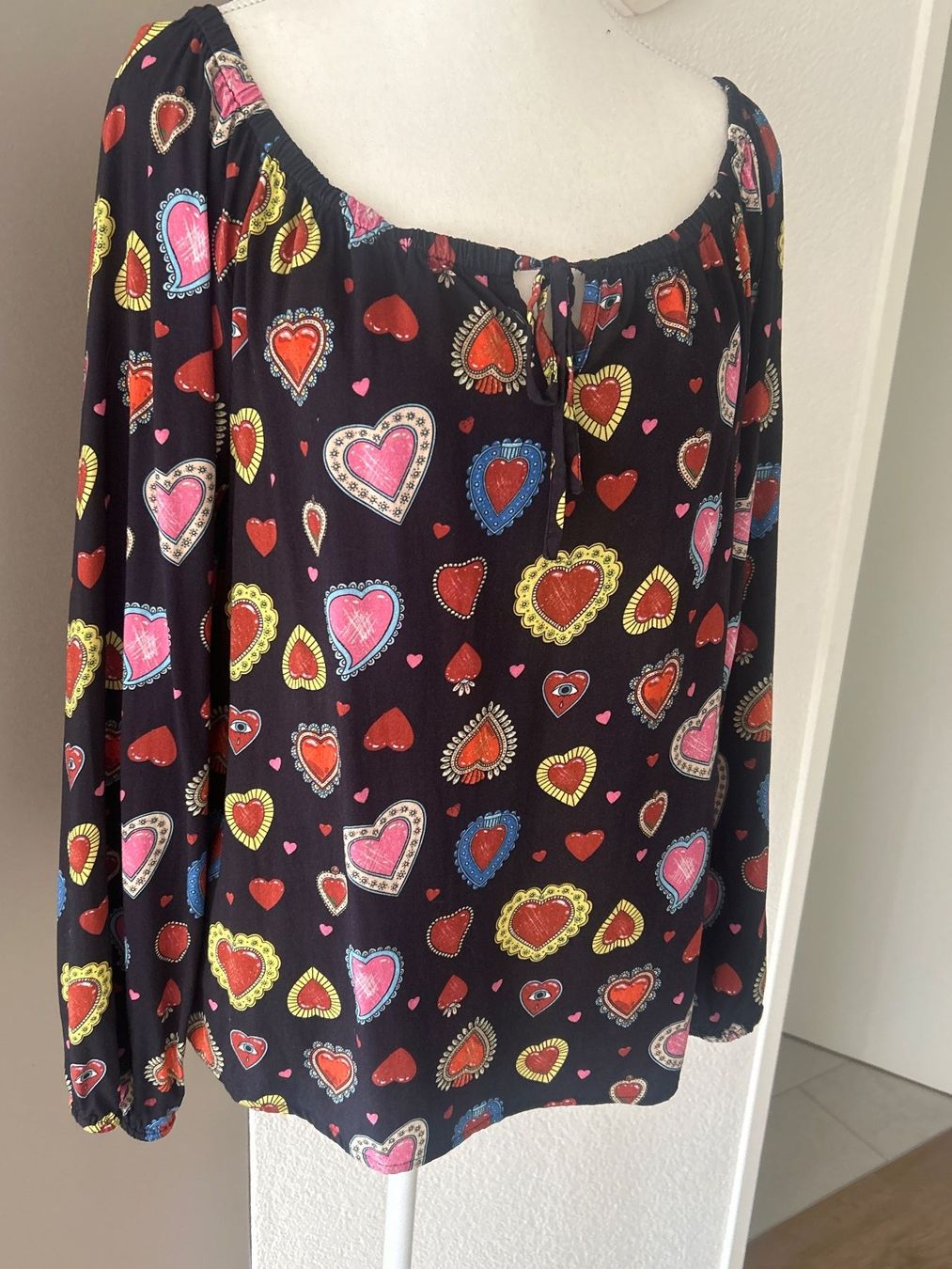Rainbow Camicette: Langarm Blusenshirt schwarz mit Muster von Rainbow Gr. 40 – Usato da Brunnen venduto da Nala2929 1