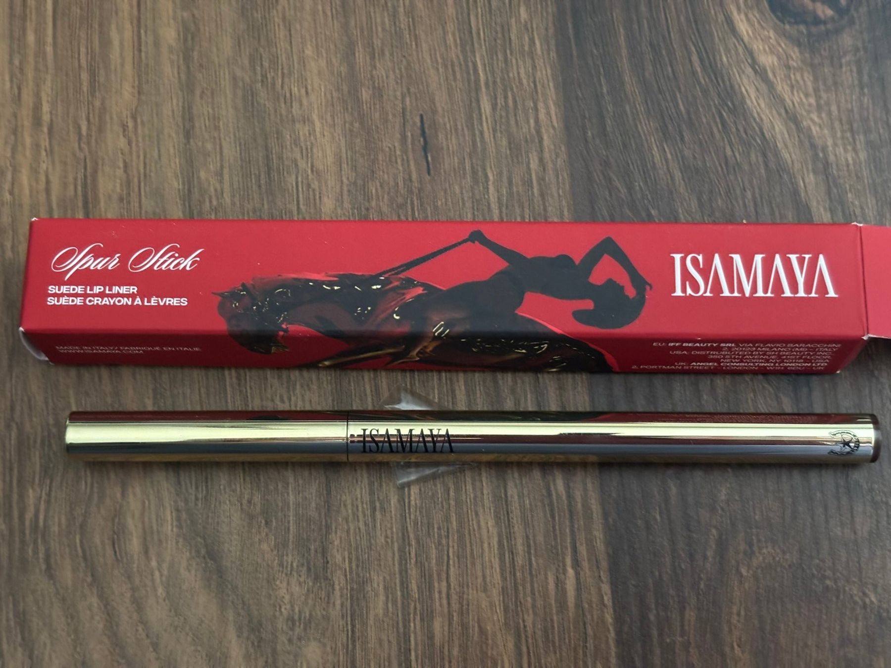 Make-up: Isamaya Suede Lip Liner "Buck" - Neu – Nuovo e nell'imballaggio originale da Kleinandelfingen venduto da Baba23