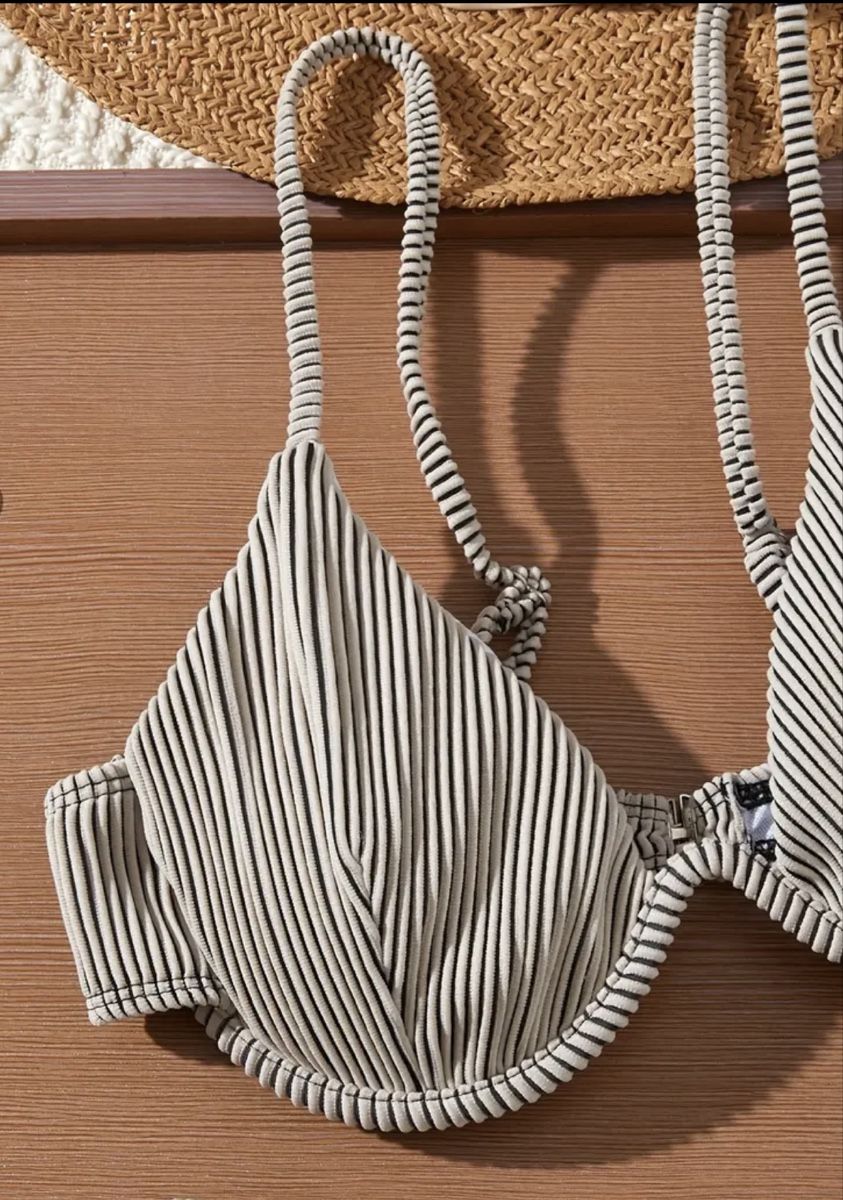 Badekleider & Bikinis: Neuer, gestreifter Bikini, nie getragen – Neu und originalverpackt aus Bassersdorf von schokoart.ch 3