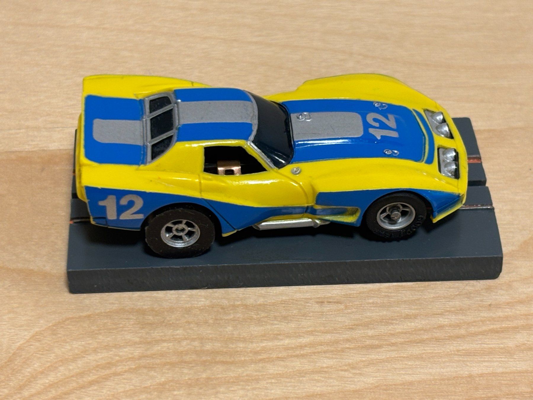 Faller Piste: Faller/Aurora AFX Corvette GT gelb/blau #12 – Usato da Bülach venduto da h0slotch 5