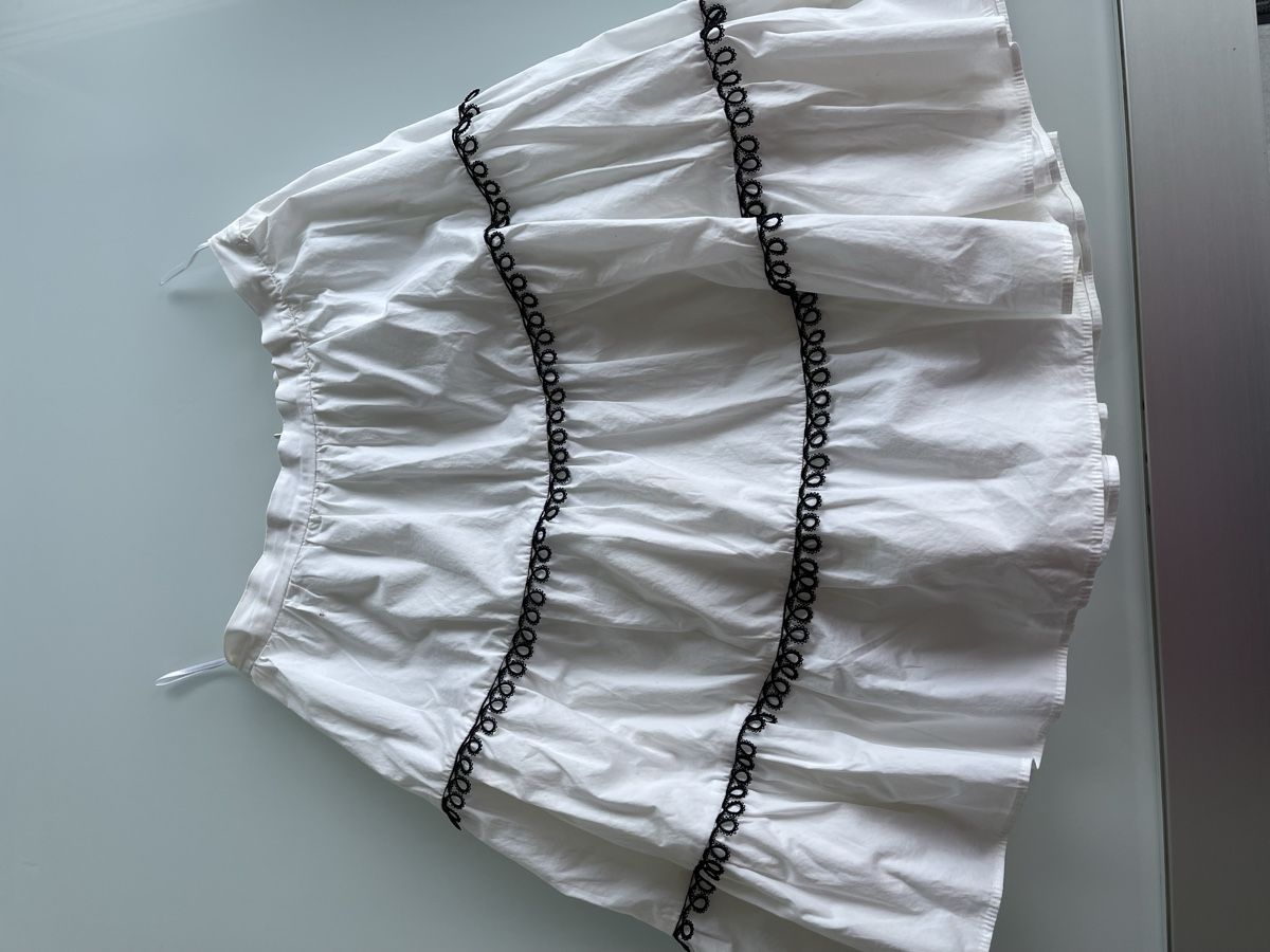 Pinko Gonne: Jupe courte PINKO taille 34-36 EUR – Nuovo (secondo la descrizione) da Portalban venduto da Lsgn