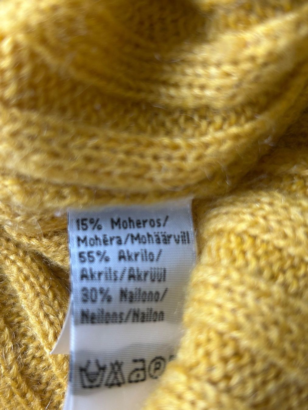 Maglioni & Felpe: Senfgelber Strickpullover von In Style, Grösse L,15%Mohair – Usato da Horn venduto da Resvi 3