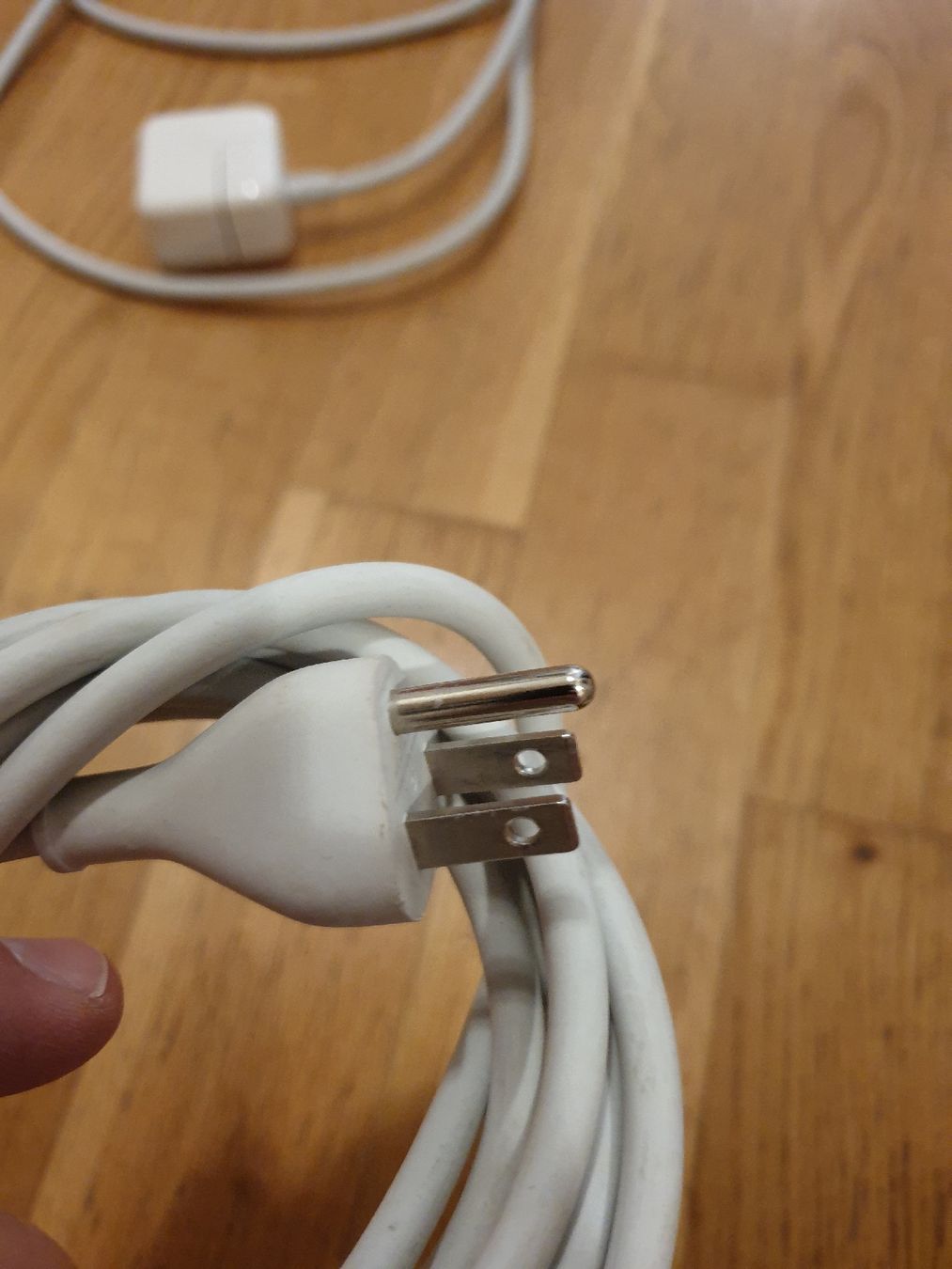 Apple Cavi: Apple MagSafe Ladekabel 012 – Usato da Ittigen venduto da Ziok187 5