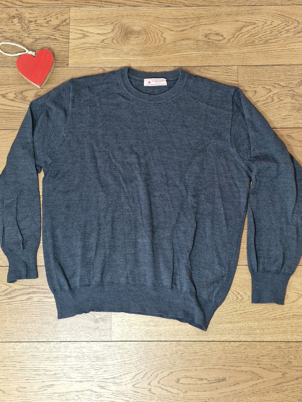 Maglioni & Felpe: Pullover Il Granchio Basic grau Rundhals Gr M guter Zustand – Usato da Meierskappel venduto da HeartWear