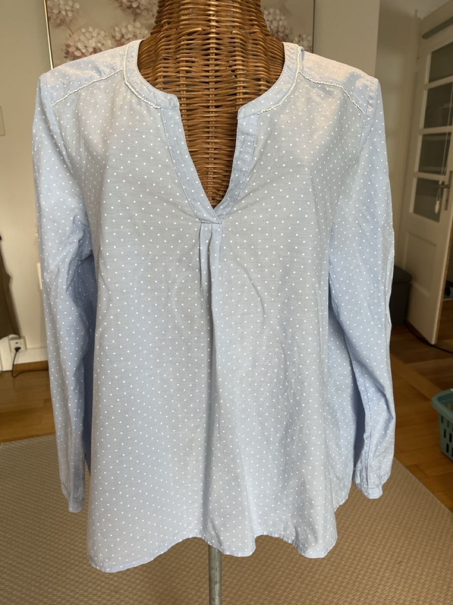 Chemisiers: Bluse hellblau Punkte, Burton, 42 – D'occasion à Solothurn par Bobesch08