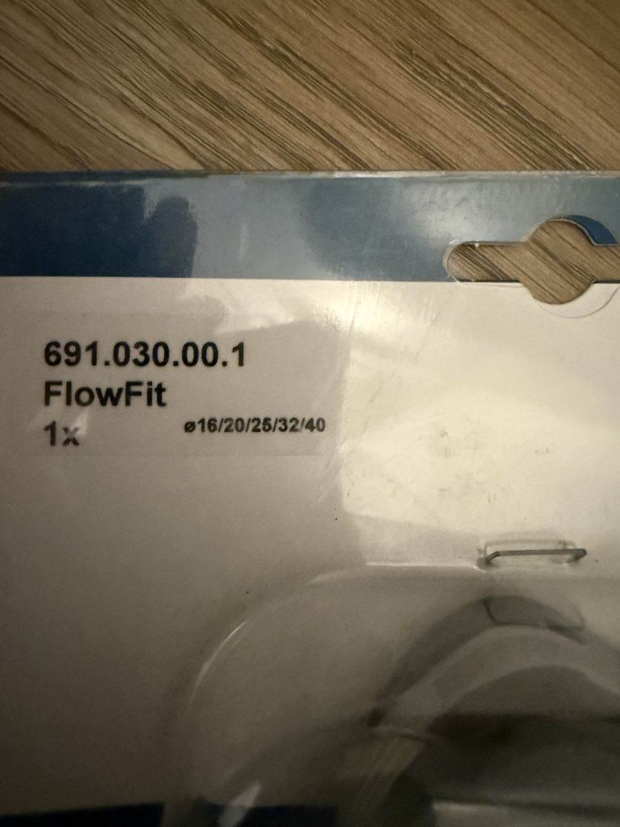 Geberit Tutti gli attrezzi: Geberit FlowFit 691.030.00.1 Crimp Tool new – Usato da Unterägeri venduto da bre_2z2d 1