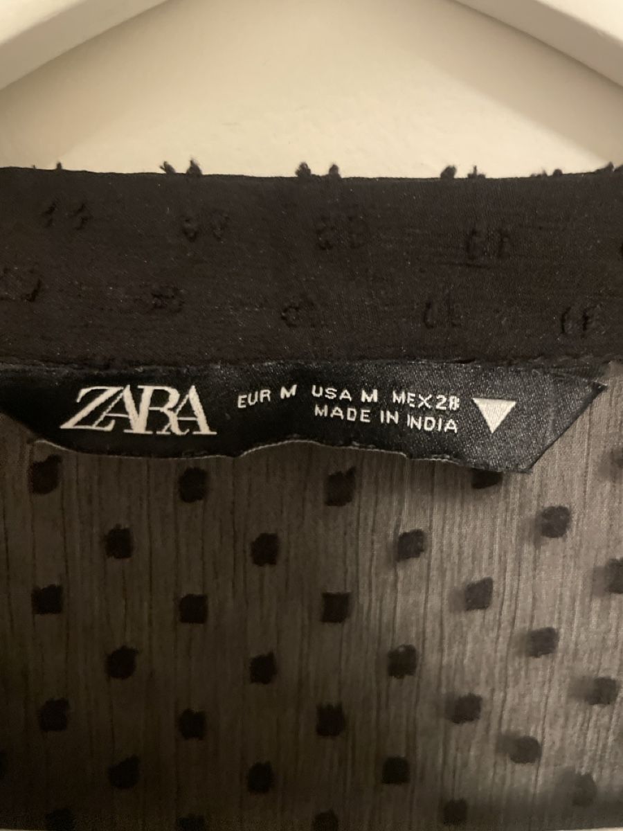 Zara Robes: langes Kleid mit Punkten – D'occasion à Zürich par joa_7xds 1