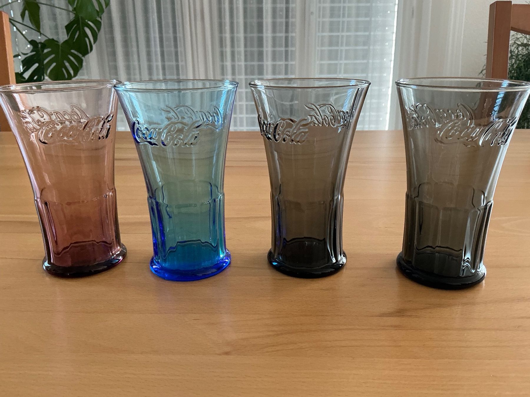 Coca-Cola Bicchieri: 8 Original Coca-Cola Gläser – Usato da Dübendorf venduto da Troll_88