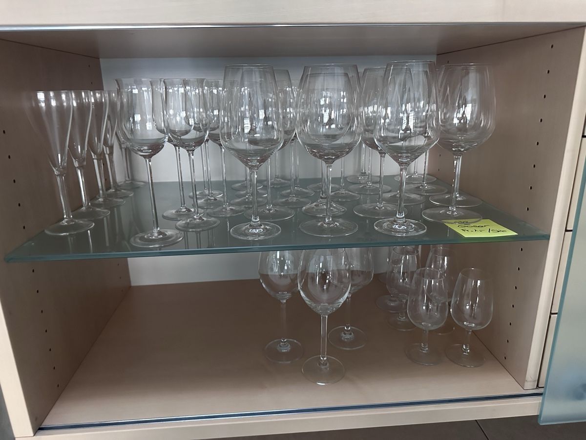 Gläser: Glaswaren Set 20-teilig vielseitig einsetzbar neuwertig – Neu (gemäss Beschreibung) aus Riedholz von lena__4533