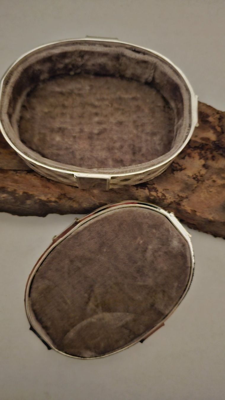 Sonstiger Schmuck: Schmuckbox, Schmuckaufbewahrung – Gebraucht aus Zürich von MaisonBelleCachet 3