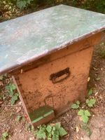 Alter Bienenkasten 