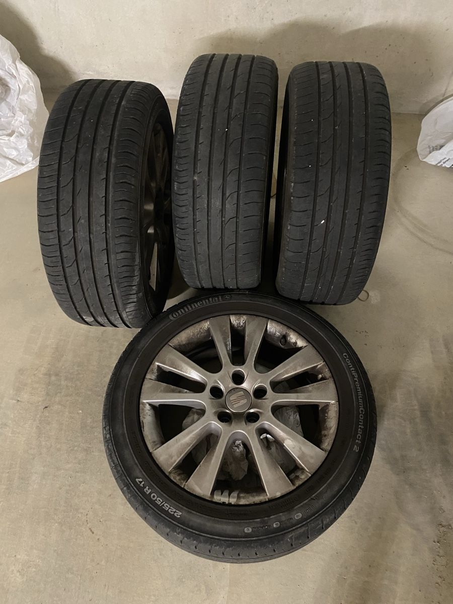 Continental Pneus & Kompletträder: 4 Continental Summer Tyres & Rim – Gebraucht aus Tannay von mkleewein