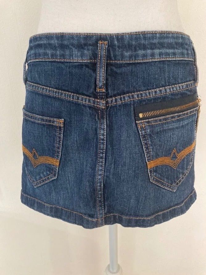 Stradivarius Jupes: Rock 38 – D'occasion à Küssnacht am Rigi par Anacerna 1
