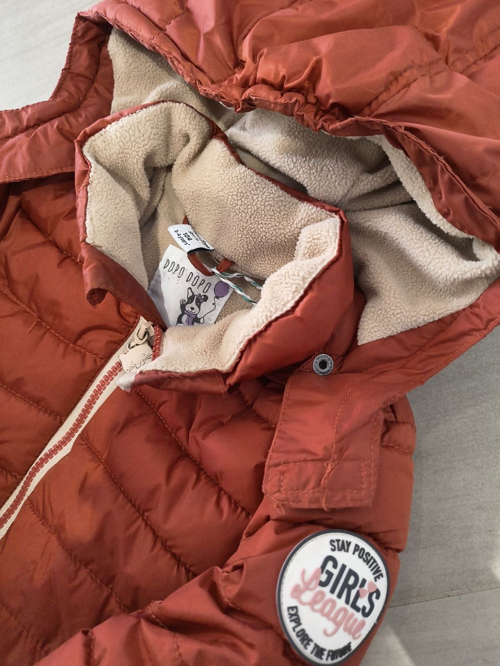 Jacken & Mäntel: Winterjacke Mädchen Grösse 104 – Gebraucht aus Basadingen von Perlenfee_Schweiz 1