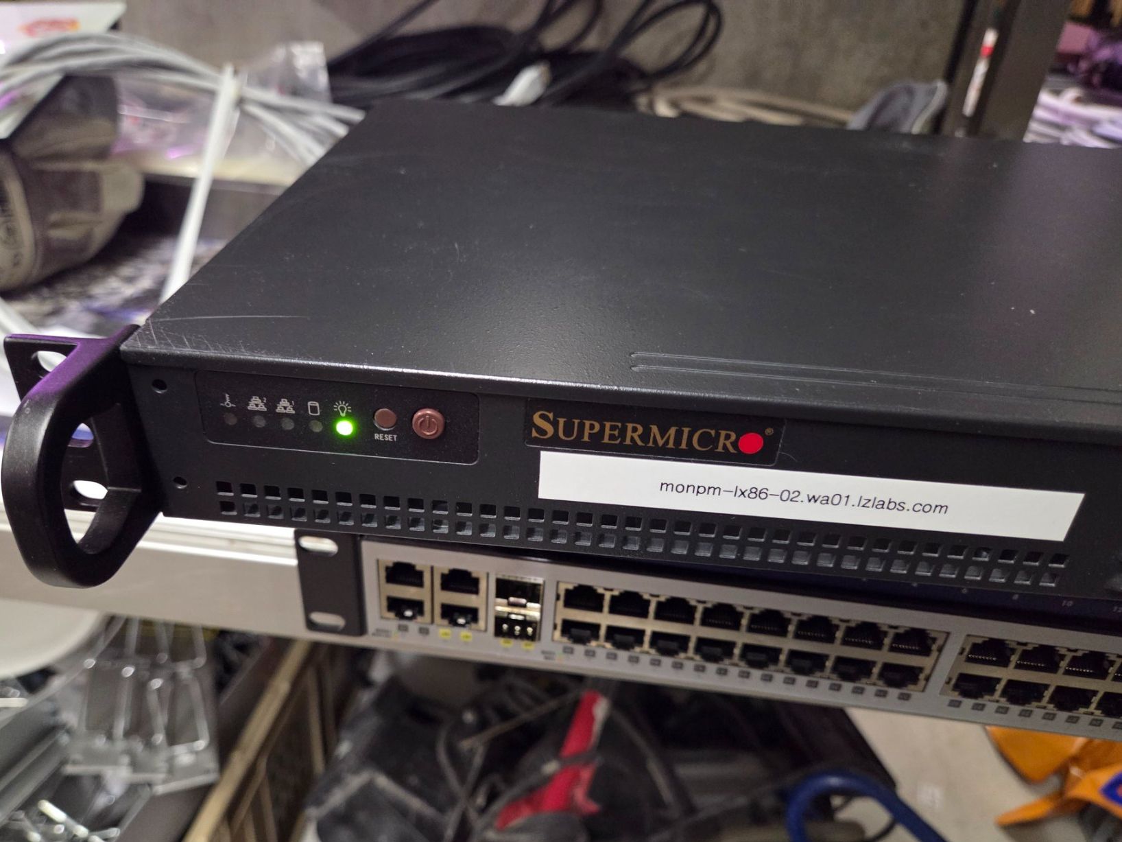 Supermicro Server: Supermicro 502-2 Server 1HE Rackmount gebraucht – Usato da Zürich venduto da Alibaba1234 1