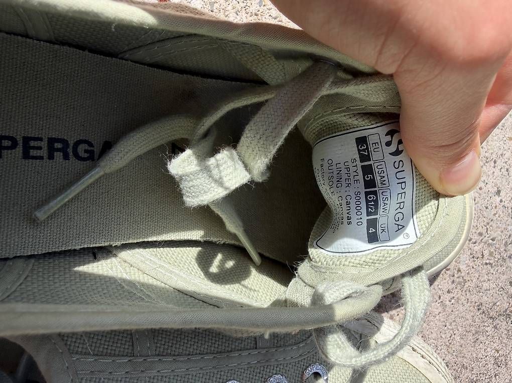 Scarpe da donna: Superga Canvas – Usato da Basel venduto da dietschy77 1