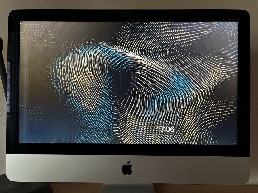 Apple iMac 21.5