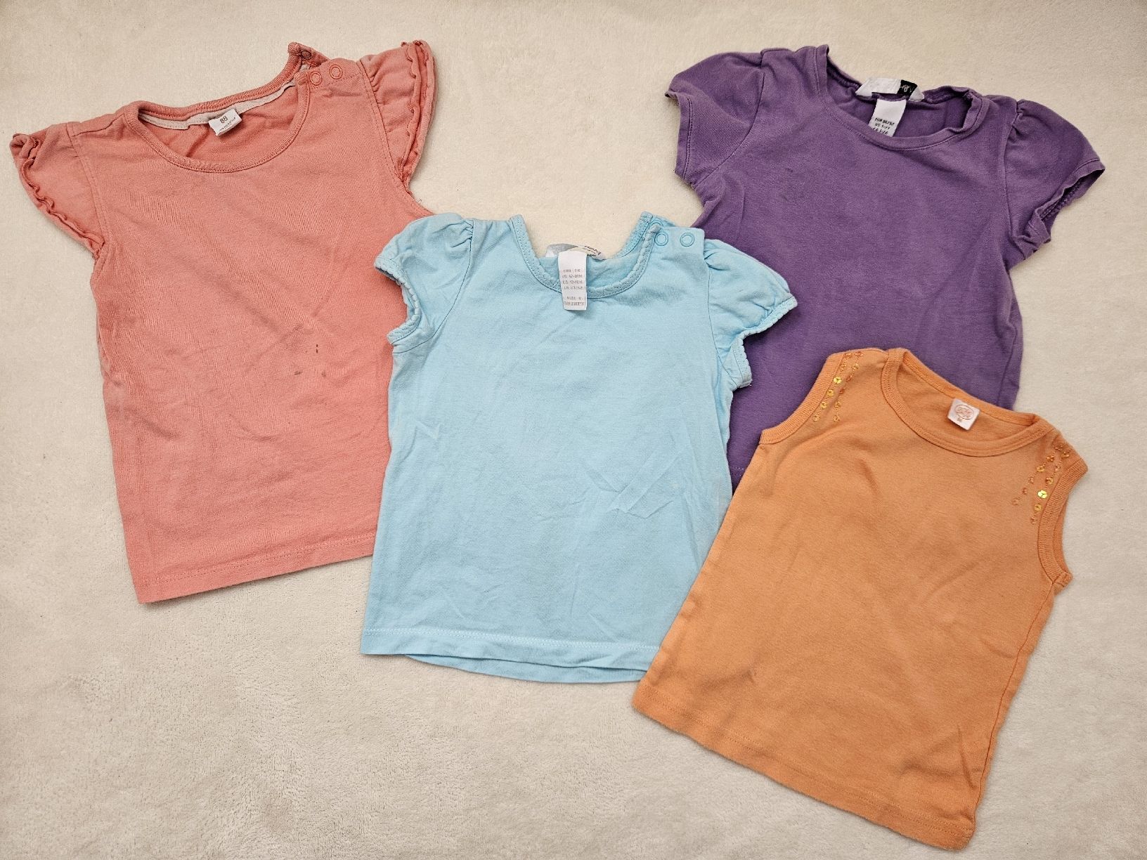 Lotti & Set di vestiti: Set T-Shirt Gr. 86 – Usato da Worb venduto da jun_fj8w