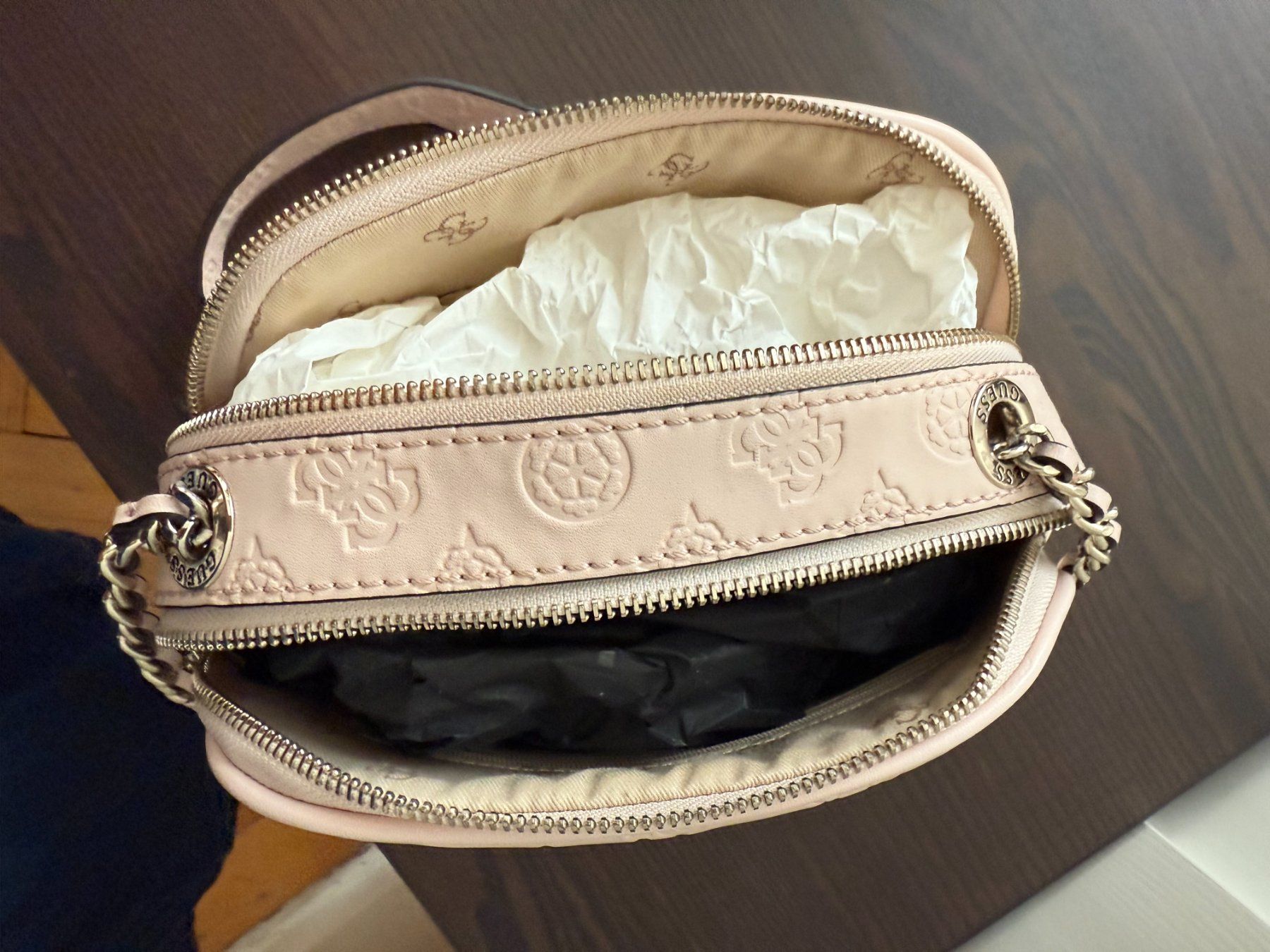 Guess Sonstige Kleidung & Accessoires: Sac bandoulière GUESS – Neu (gemäss Beschreibung) aus Le Locle von tchanatakoua 7