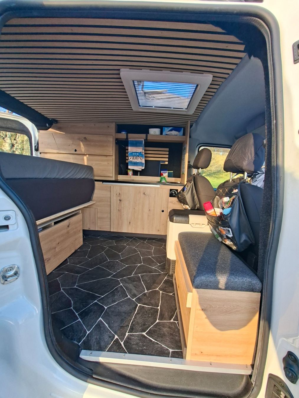 Opel Veicoli da campeggio: Microcamper Opel Combo – Usato da Bubikon venduto da Aurora3000 3