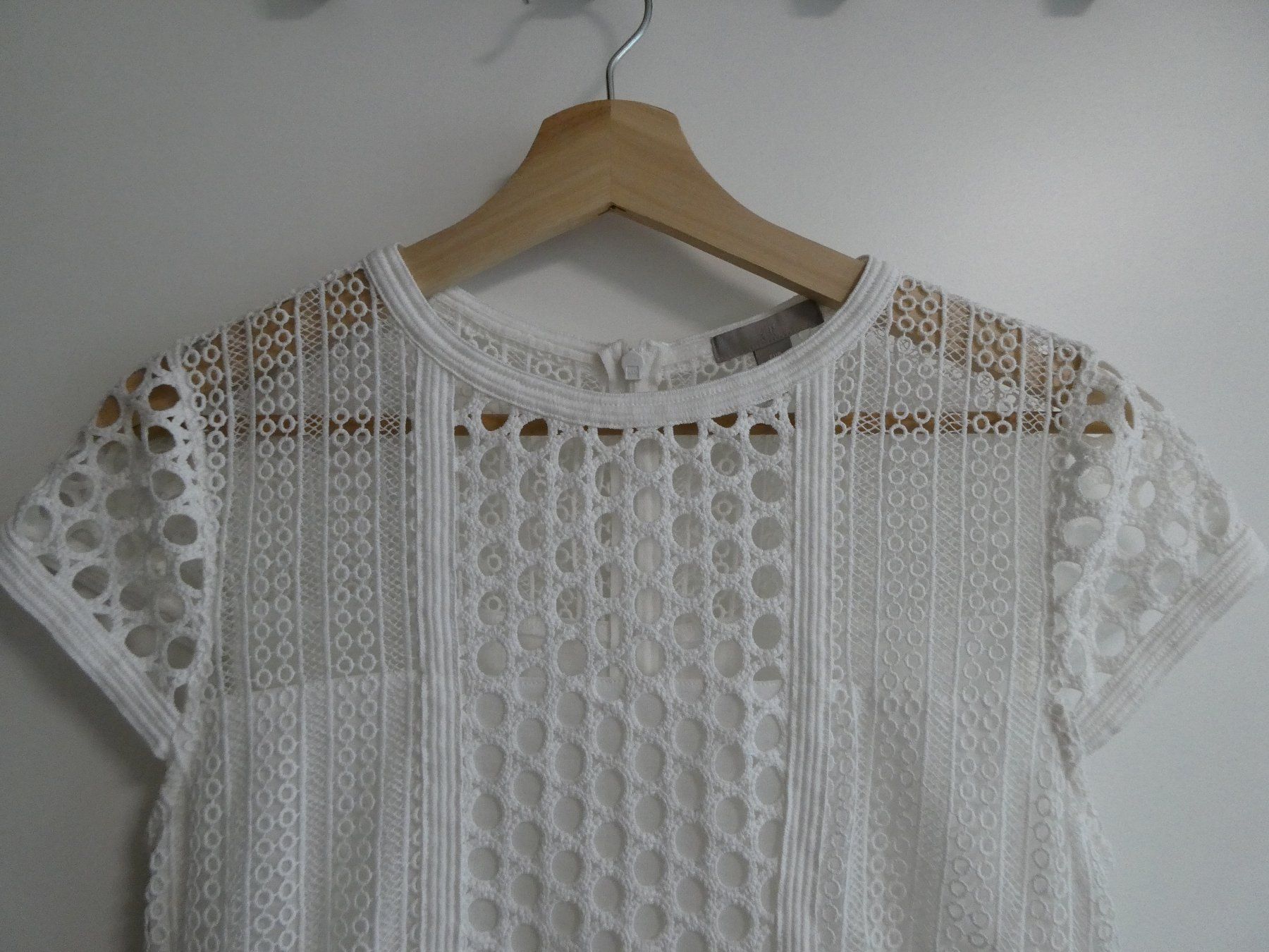 H&M Vestiti: Elegantes Kleid, weiss – Nuovo (secondo la descrizione) da Zürich venduto da Jo-Ma 1