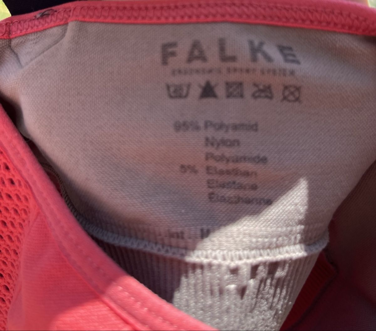 Falke Top: Top de sport  – Usato da La Neuveville venduto da VivreLibre 3