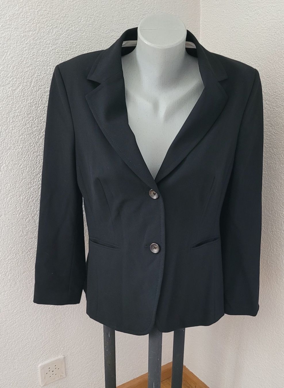 Esprit Jacken: Esprit Blazer Gr. 40 neuw. Schwarz – Gebraucht aus Füllinsdorf von Sunnebliemli7 2